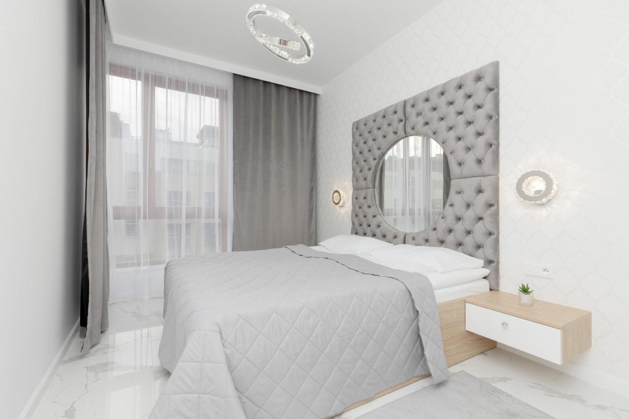 Sarmacka With Gym, Sauna And Parking By Renters Apartment *